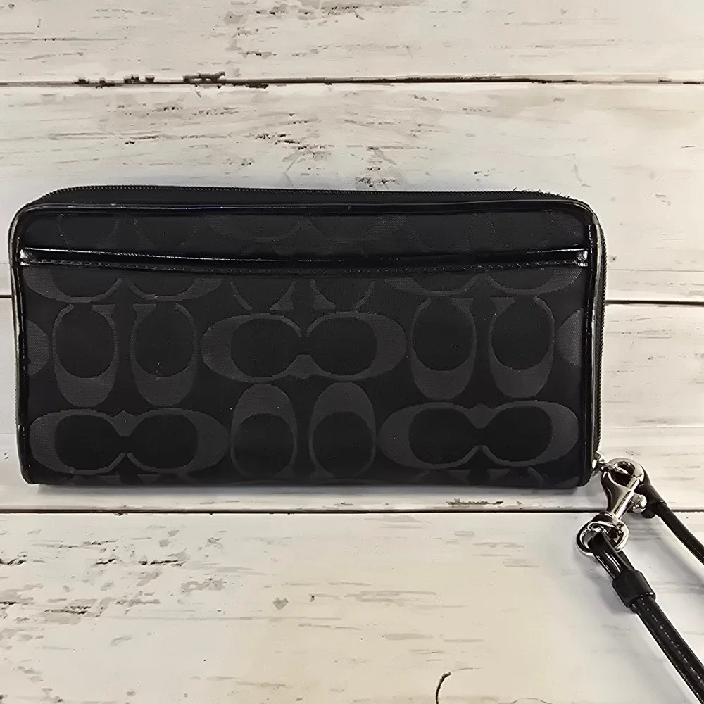 Coach Signature Jacquard Large Zip Around Wristlet Wallet Black Patent Trim
